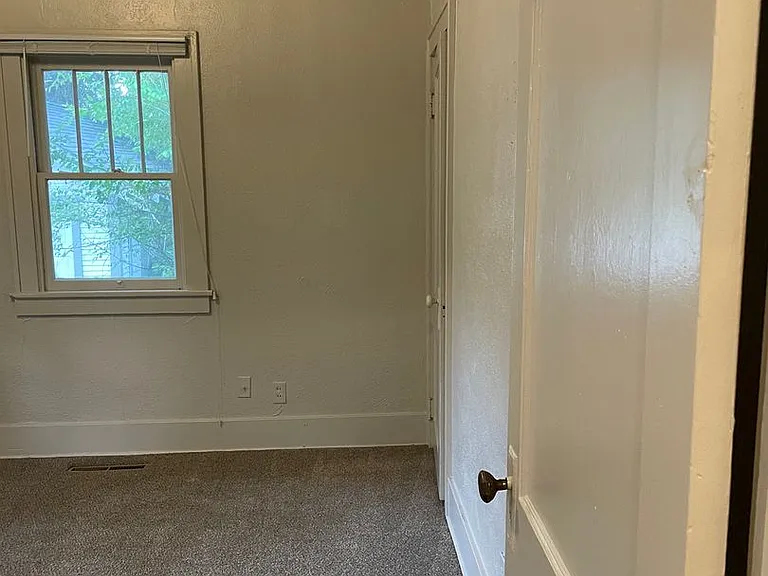 618 S Whitcomb St — Photo 27