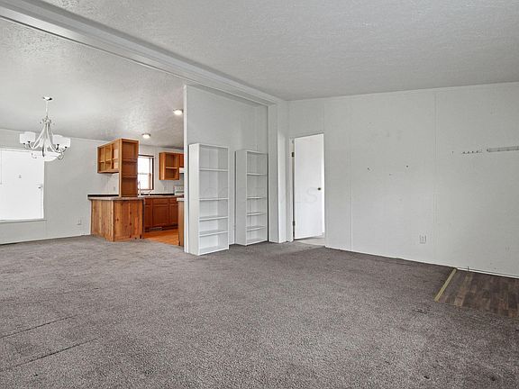5th image of 1100 Thornwood Dr Lot 1008