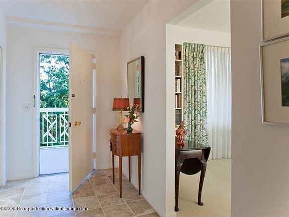 3rd image of 389 S Lake Dr APT 3G