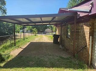 303 S Neshoba St, Tishomingo, OK 73460