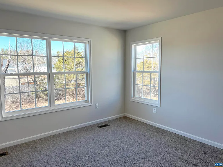 325 Willowshire Ct — Photo 14