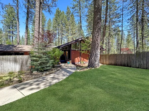 10 Graeagle Meadows Rd, Graeagle, CA 96103