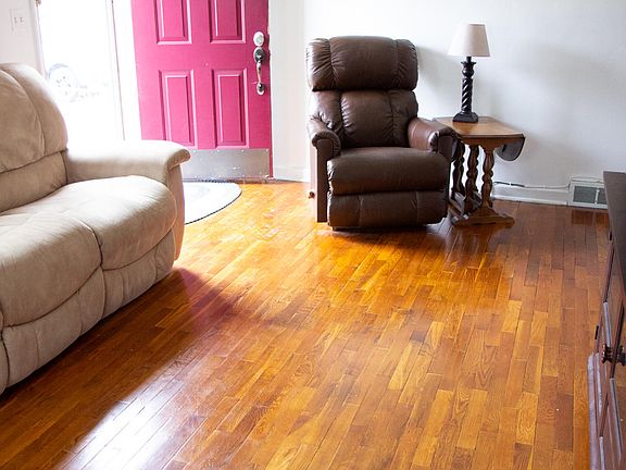 3rd image of 574 Brookland Blvd