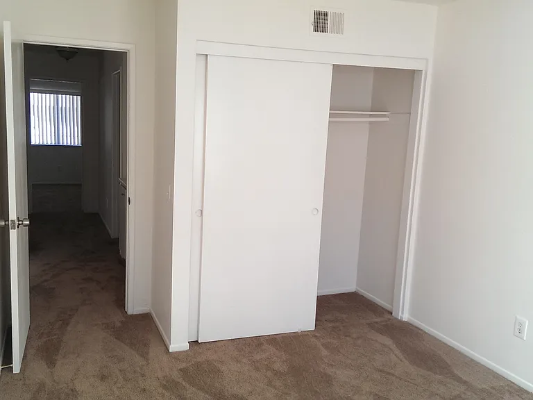 5831 Kingman Ave #O — Photo 12
