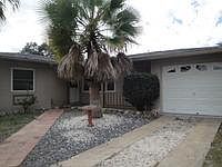 2nd image of 1030 Saxon Blvd #11