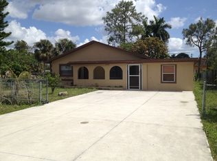 5206 Mitchell St, Naples, FL 34113