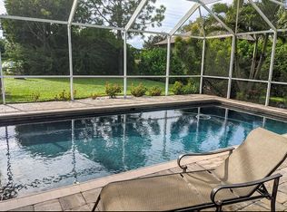 20624 Charing Cross Cir, Estero, FL 33928