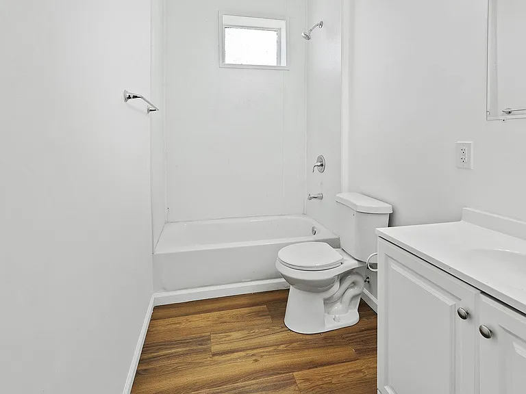 4620 Pope Ave — Photo 14