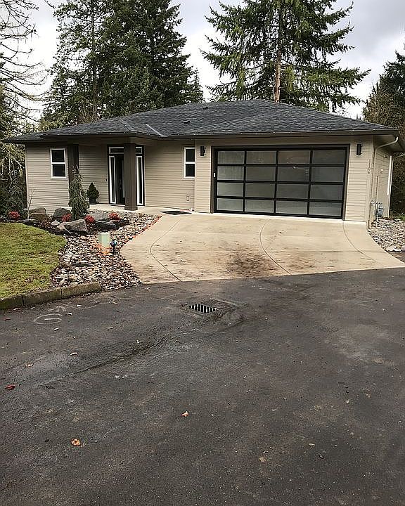 1st image of 1106 NW 114th Cir
