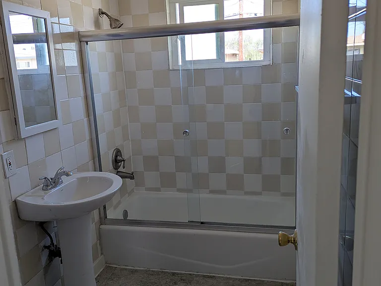 1827 W Sallie Ln #5 — Photo 13