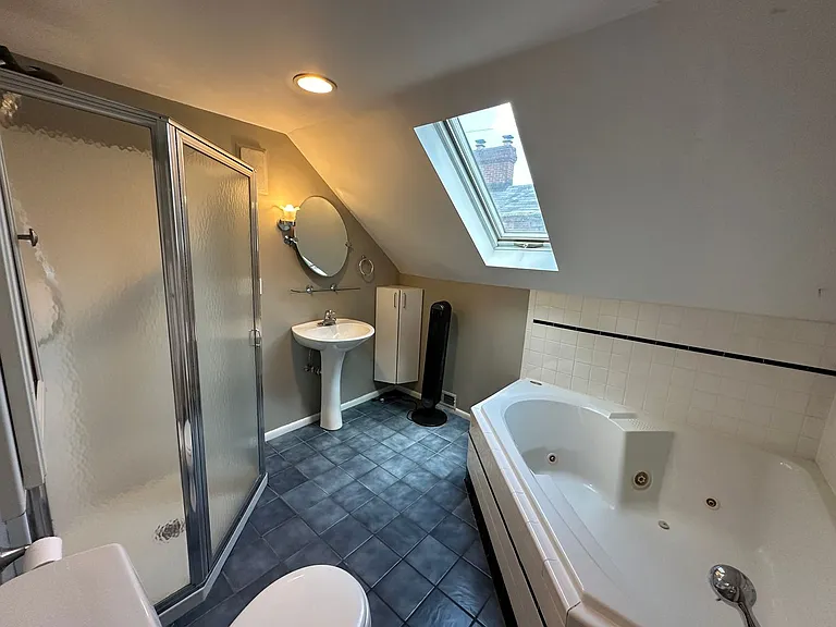 Collins Ave 241-243 MLR — Photo 23