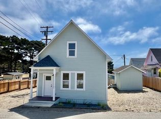 22 Sunset Ext, Samoa, CA 95564