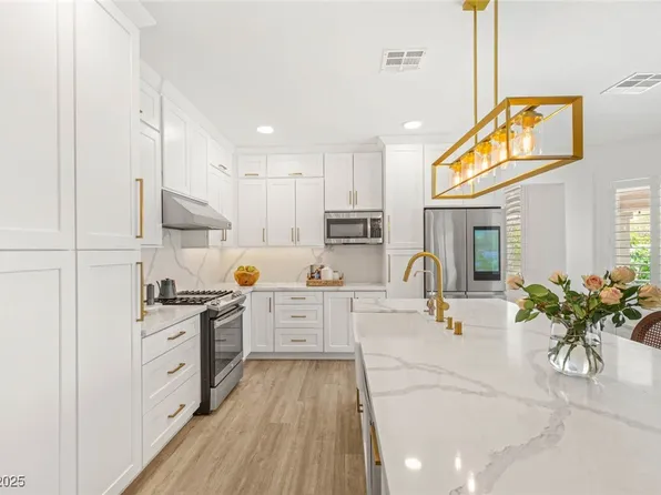 9615 Sedona Hills Ct, Las Vegas, NV 89147