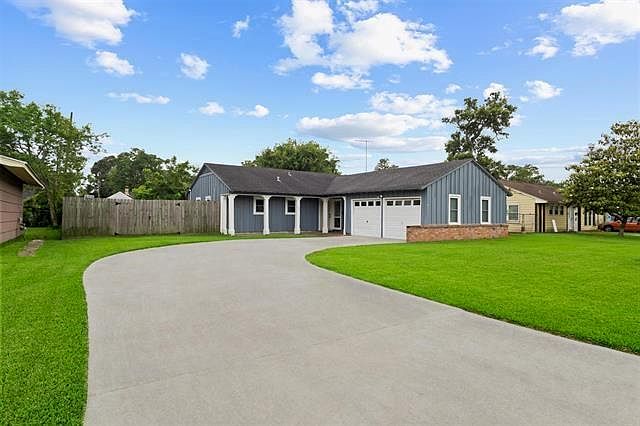 1st image of 3835 Bayou Rd