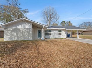 122 Azalea Ave, Deridder, LA 70634