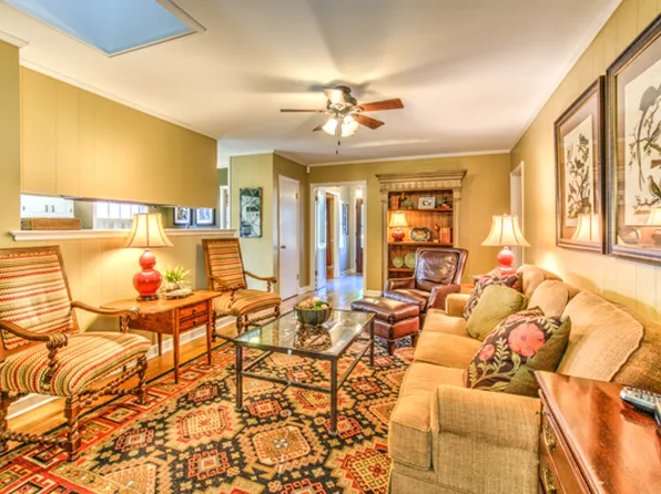 377 Shady Pines St, Memphis, TN 38120