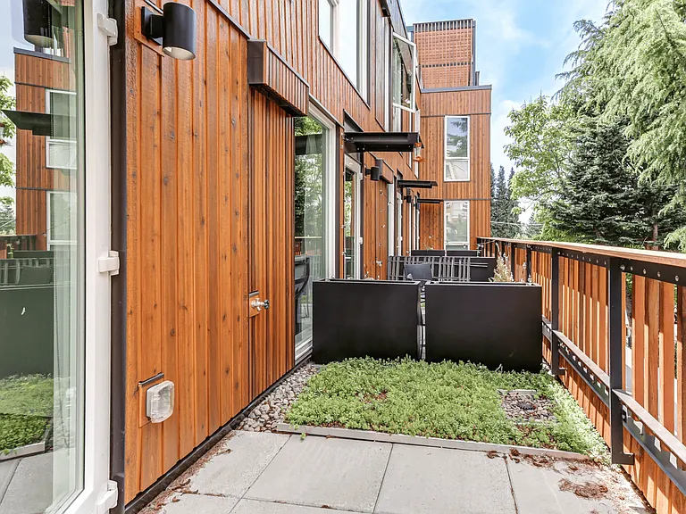 Ori Stone Way Apartments — Photo 25