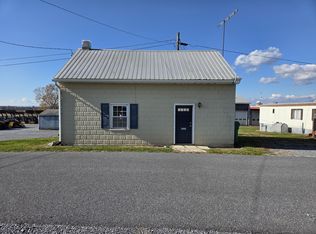 1527 Orchard Rd, Chambersburg, PA 17202