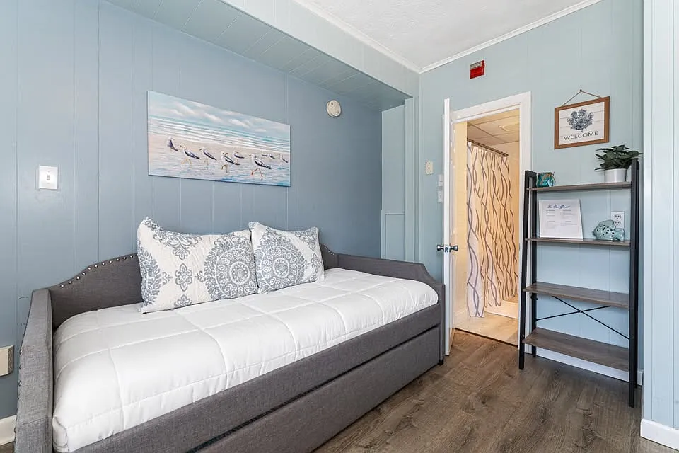 1 bed, 400 sqft, $1,395 — Photo 3