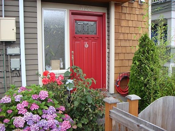 Unit C - Front/Garden