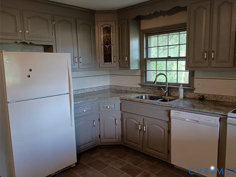4749 Richmond Tappahannock Hwy — Photo 4