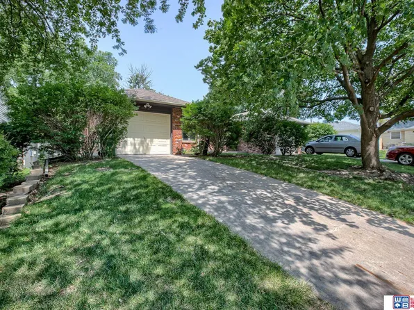 4616-4618 J St, Lincoln, NE 68510