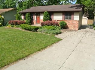 2836 Woodelm Dr, Rochester Hills, MI