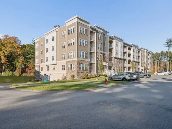 2 Winslow Ln #207, Grafton, MA 01536