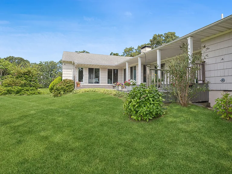 33 Beach Rd — Photo 26
