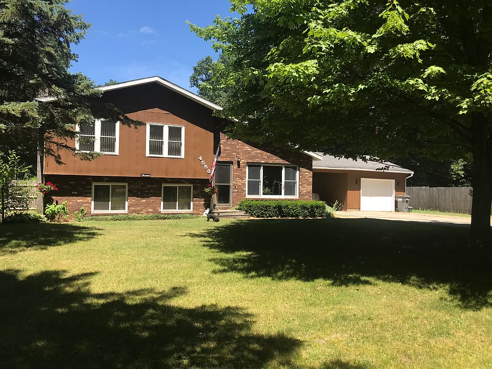 1st image of 4558 E Laketon Ave
