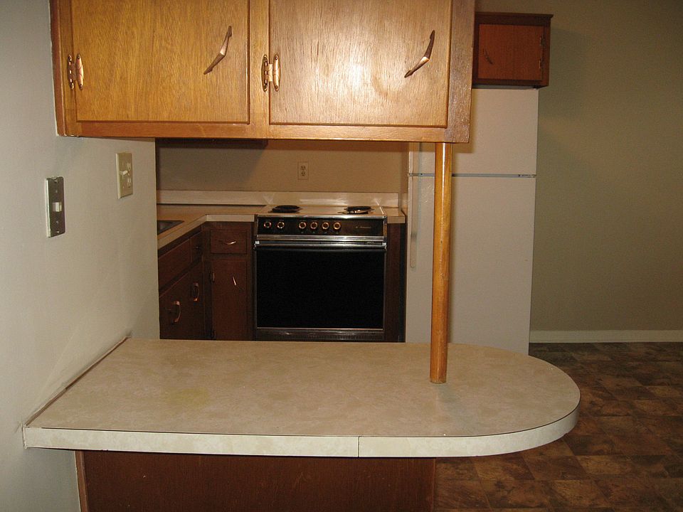 2nd image of 2903 Seneca St APT B