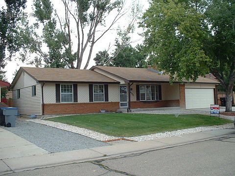 1st image of 2608 Stratford Ln
