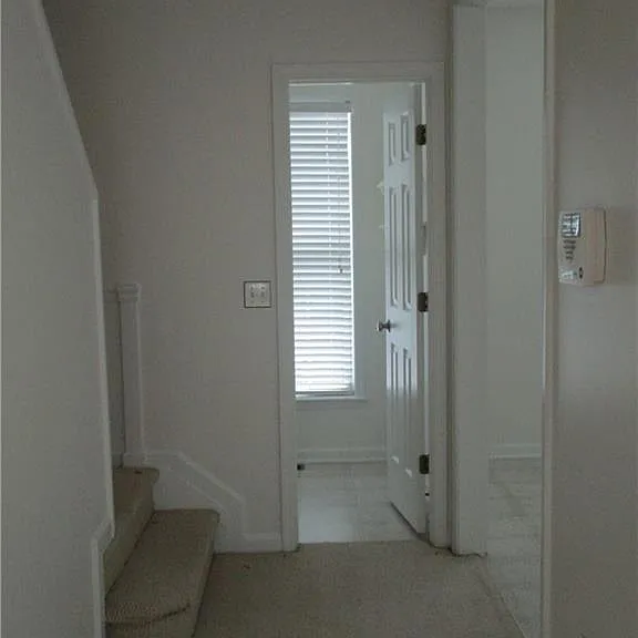 1112 Thornborough Dr — Photo 15