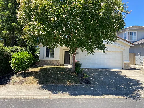 3203 Europa St Photo 1