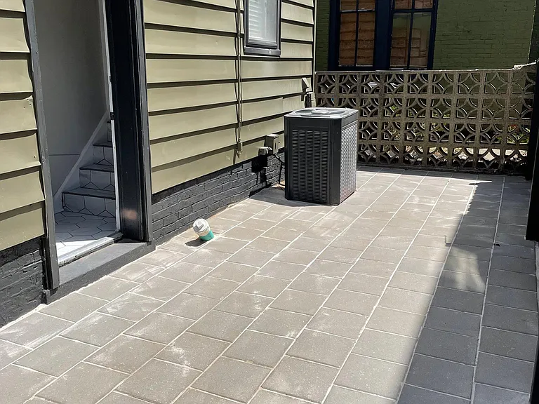 207 Chandler Ave — Photo 14
