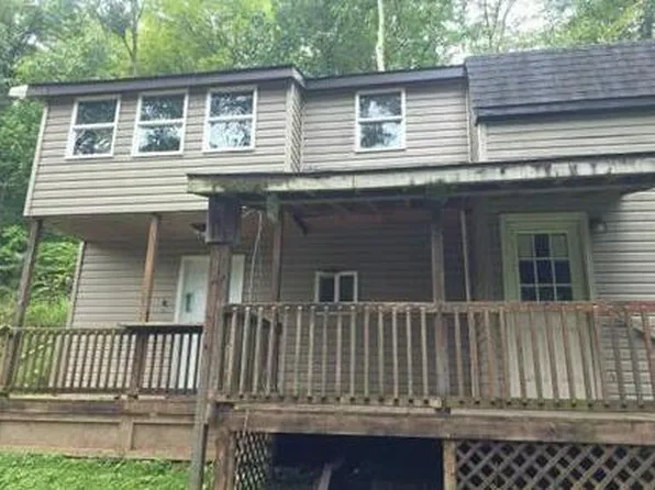 2742 Milltown Rd, Reno, OH 45773