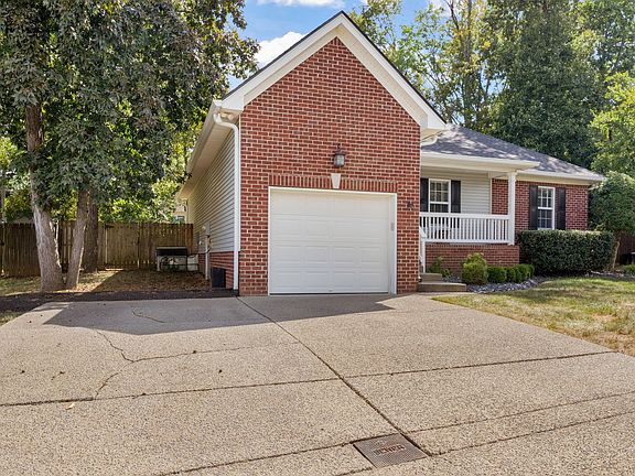 3rd image of 204 Christine Dr