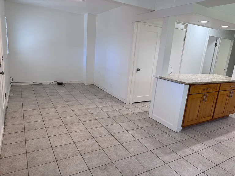 1576 Pahulu St #3 — Photo 6
