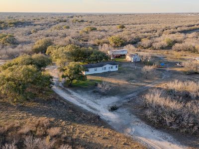 811 COUNTY ROAD 211, Hobson, TX, 78117