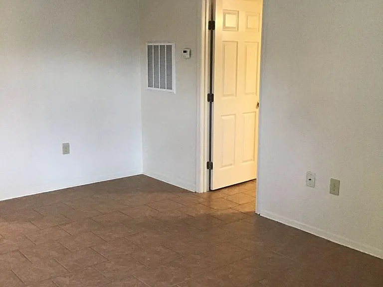 8515 Leake Ave #A-D — Photo 26