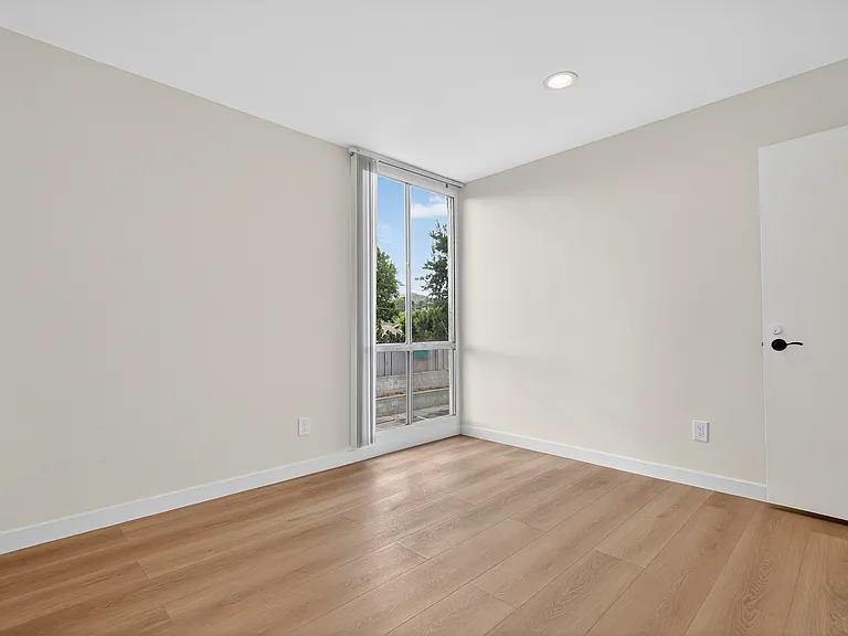 8601 International Ave #119 — Photo 20