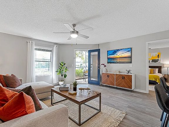5th image of 8745 Palm Breeze Rd #910
