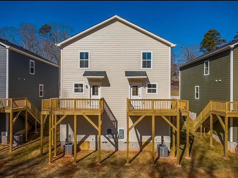 267 Vanderbilt Rd — Photo 24