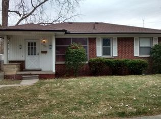 21690 Church St, Oak Park, MI 48237