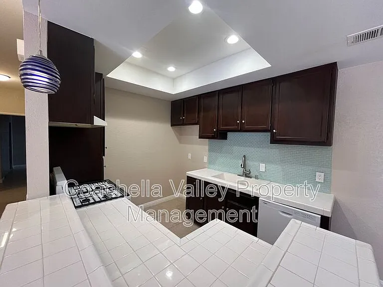 32205 Cielo Vista Rd #B — Photo 11