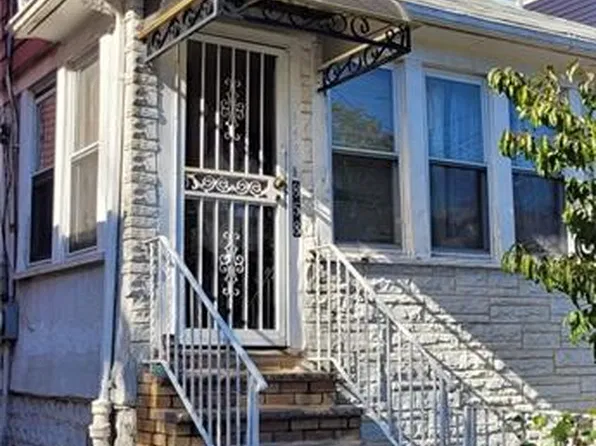 858 E 51st St, Brooklyn, NY 11203