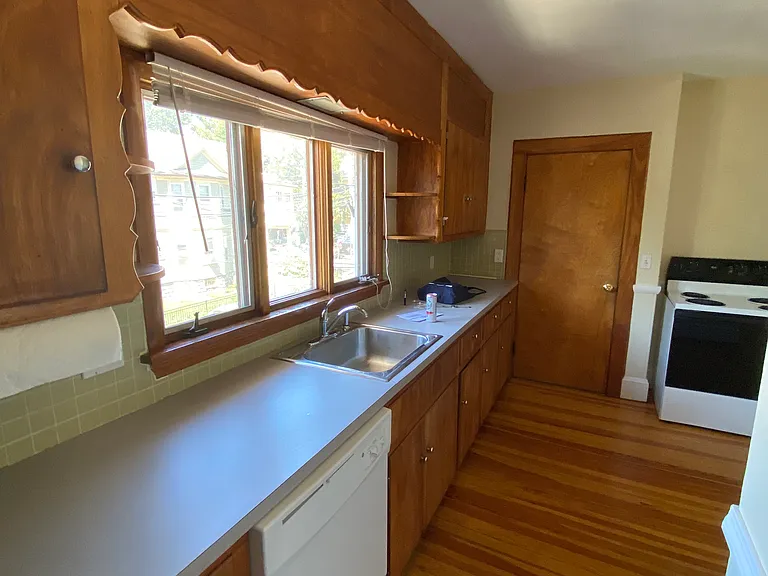 993 Broadway #1 — Photo 25