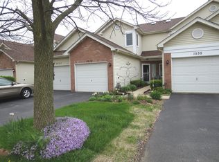 1533 Darien Lake Dr, Darien, IL 60561
