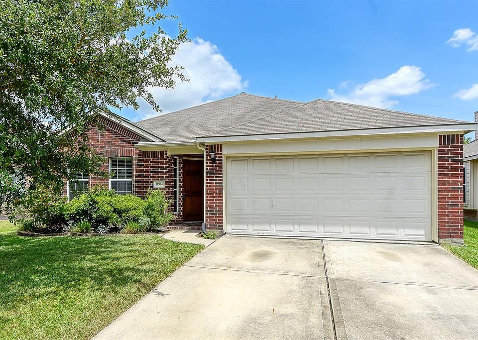 1st image of 11914 Canyon Falls Dr