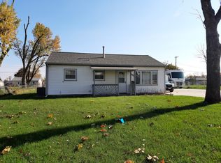 5419 J St SW, Cedar Rapids, IA 52404